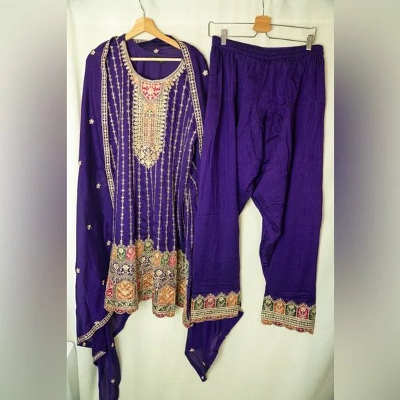 Woman salwar Chinnon Silk Party Wear  Embroidered Suit 44 XXl - Picture 8 of 12